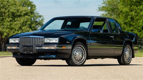 1990 Cadillac Eldorado at Chicago 2022 as F71 - Mecum Auctions