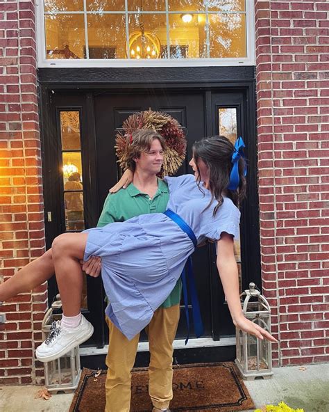 75 Couples Halloween Costume Ideas Updated For 2022 Artofit