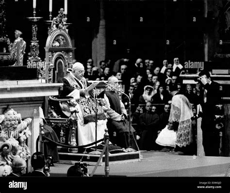 Pope John Xxiii During A Service At St Peters Basilica Stock Photo