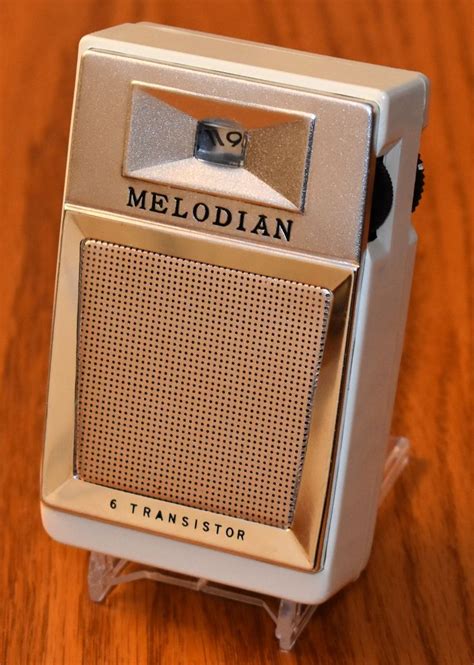 Vintage Melodian Transistor Radio No Model Number Am Band