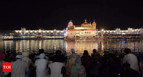 PM Modi Greets People On Parkash Purab Of Guru Granth Sahib India