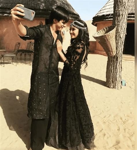 Heres How Shivangi Joshi And Mohsin Khan Spent Their Time On The Sets