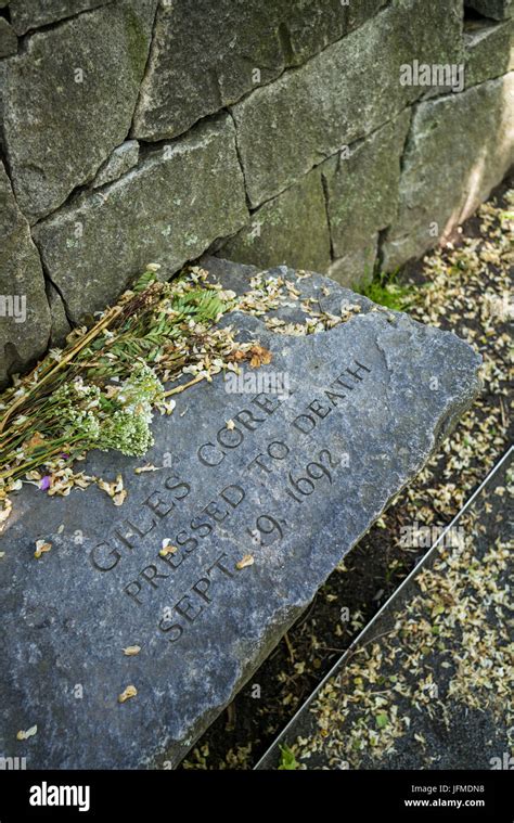 Usa Massachusetts Salem Salem Witch Trials Memorial Memorial To