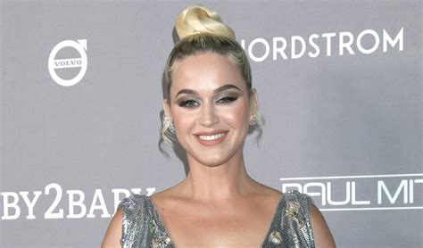 Like Most Men Orlando Bloom Wants To Have More Sex With His Fianc E Katy Perry The Blemish