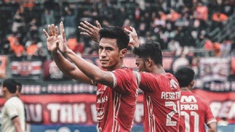 Rekap Transfer Pemain Masuk Dan Keluar Persija Jakarta Hanif Stay 5 Pemain Out And Kabar Renan