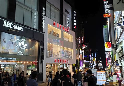 Myeongdong Shopping Street: Shop, Food, Station, Map | KoreaToDo