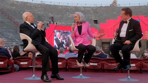 Pagliacci Su Rai L Opera Di Leoncavallo Dall Arena Di Verona