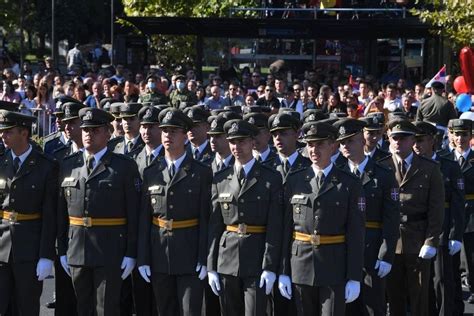 Promocija najmlađih oficira Vojske Srbije u subotu ispred Doma Narodne