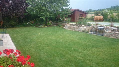 Moderne Gartengestaltung Mit Natursteinmauer In Nieder Sterreich