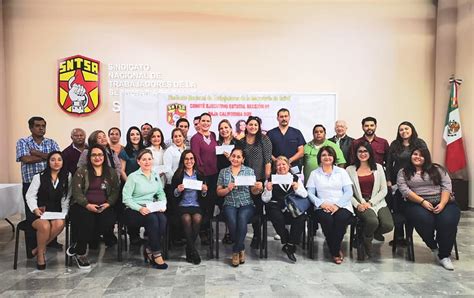 Entrega De Becas De Excelencia