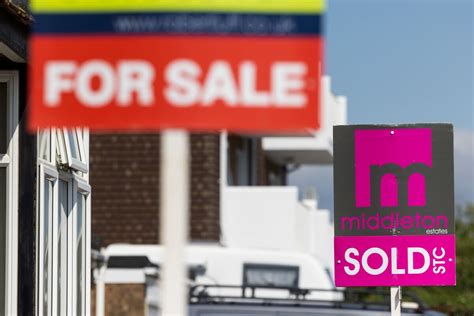 Live Uk House Prices Fall Pound Gbp To Usd Ftse Stocks And