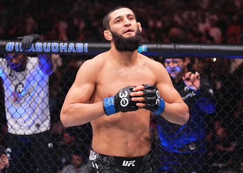 UFC star Khamzat Chimaev worries fans with hospital photos as he claims ...