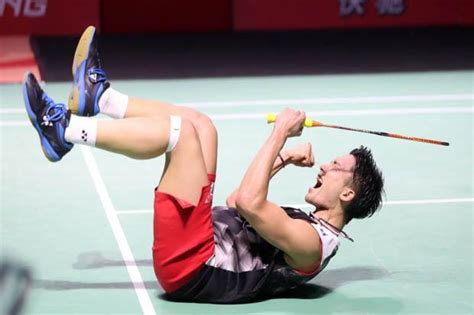 Pebulu Tangkis Kento Momota Alami Kecelakaan Di Jalan Tol Malaysia