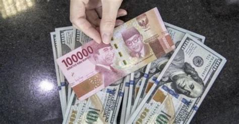 Awal Pekan Rupiah Dibuka Melemah 0 03 Persen