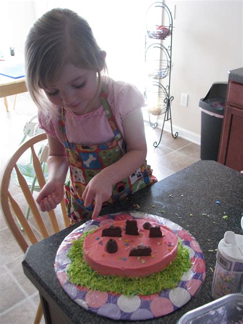 Easy Cakes That Kids Can Make! Simple Cake and Cupcake Ideas