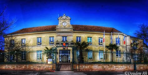 Val Doise Photo Lhôtel De Ville De Pontoise Rêve Des Candidats