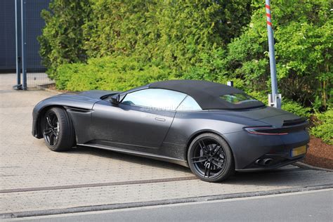 New Aston Martin Dbs Superleggera Spied In Volante Flavor Autoevolution