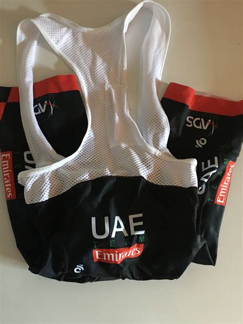 Calções oficiais Ciclismo UAE Team Emirates Febres OLX Portugal