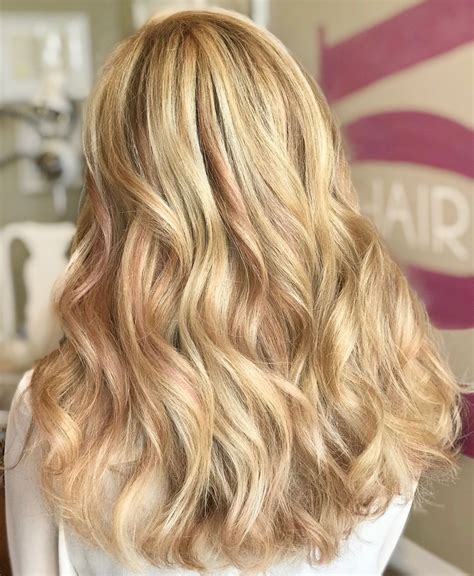 Long Golden Blonde With Hints Of Rose Textured Haircut Hair Styles Hair Beauty