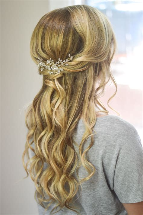 Wedding Hair Beach Waves Soft Waves Down Wedding Hair Beach Hair Beach Wave Hair Wedding