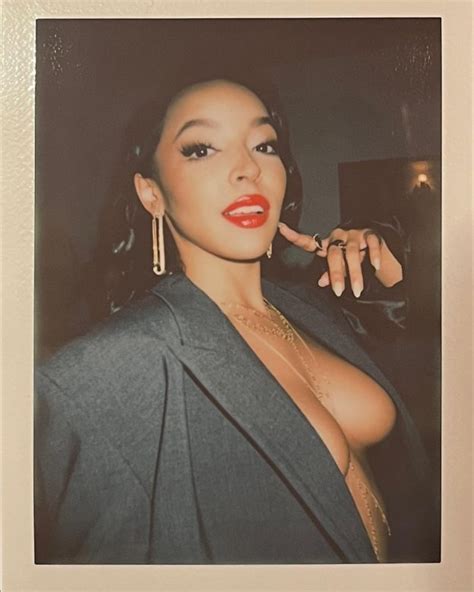 Tinashe Flaunts Topless At Gq Men Of The Year 12 Photos The Fappening