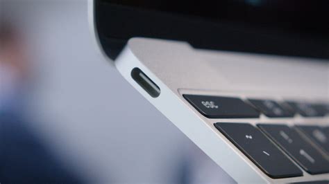 Как связаны порт USB-C в MacBook Pro и работа Wi-Fi | AppleInsider.ru