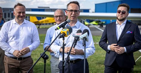 Minister Klimczak O Przysz O Ci Pkp Cargo M Wi O Racjonalizacji