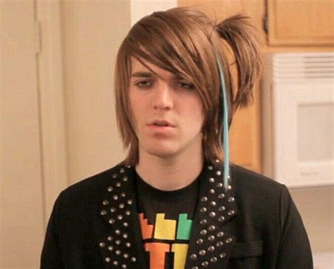 Shane Dawson Omg He Looks Freakin Adorable Emo Hair Hair Emo Style