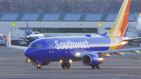 K Southwest Boeing Take Off During Golden Hour From Portland