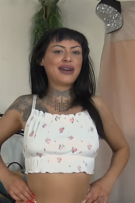 Ebony Louise VR Porn Videos VRPorn