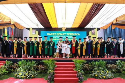 Foto Wisuda Ke 35 UIN SATU Tulungagung