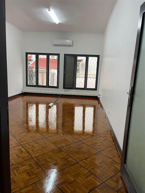 Casas A Venda Vende Se Moradia Geminada Tipo Na Polana Pr Ximo A