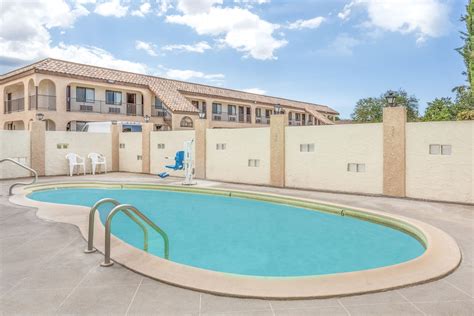 Days Inn by Wyndham Kingman East | Kingman, AZ Hotels