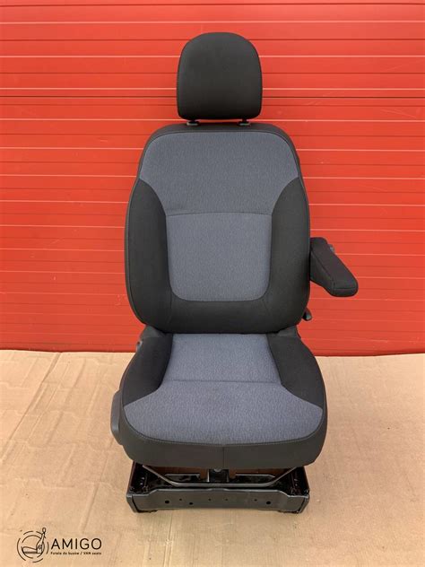 Seat Uk Driver Eu Passenger Renault Trafic Opel Vauxhall Vivaro Nv