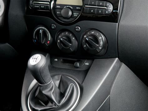 2013 Mazda Mazda2 39 Interior Photos Us News