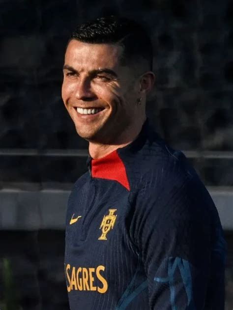 Cristiano Ronaldo Rompi Nuevo R Cord En El F Tbol