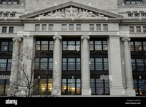 Victoria House In Bloomsbury Square Hi Res Stock Photography And Images