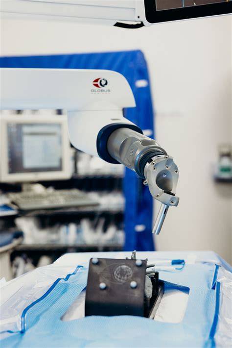 Precise Technology New Spine Surgery Robot Hones In On Accuracy