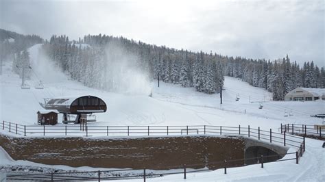 Opening day at Arizona Snowbowl: Ski resort in Flagstaff gets nearly 2 ...