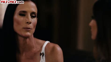 Firsttime Lesbian Taste With Housewife