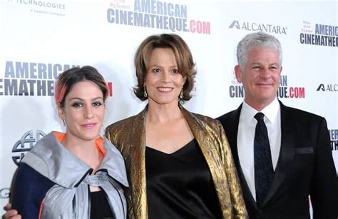 Sigourney Weaver - Bio, Age, Career, Facts, Net Worth, Height