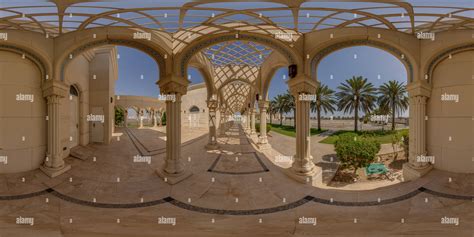 360° View Of The Bealtiful Zulfa Mosque Alamy