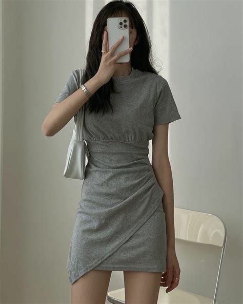 Ghim của lovelovie trên Casual outfits Trang phục nữ Thời trang Phụ nữ