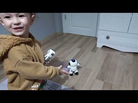 Kereme Ak Ll Robot Oyunca Ald K Kerem Ok Mutlu Robatik E Lenceli