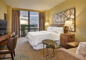 The Westin Crystal City (Arlington, VA): What to Know BEFORE You Bring Your Family