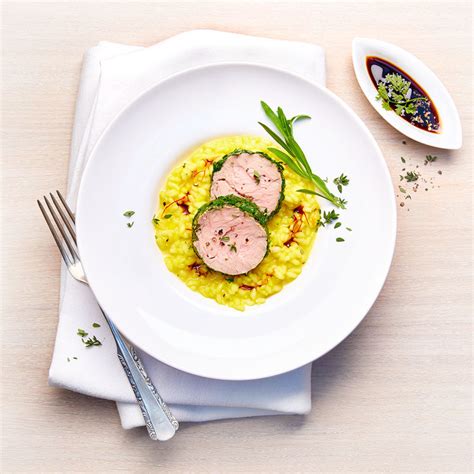 Filet de veau en croûte d herbes sur un risotto alla Milanese Recette