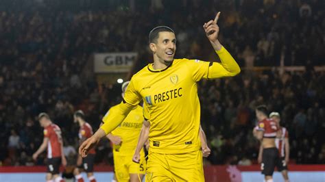 IMAGE GALLERY LINCOLN CITY News Burton Albion