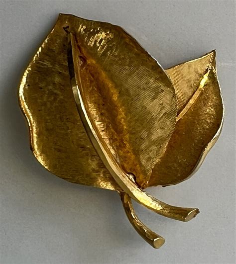 Vintage BSK Brooch Pin Brushed Gold Tone Leaf 2 Cost Gem