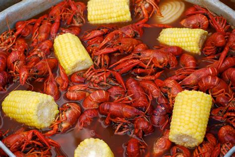 13 Must Eat Foods In New Orleans And Where To Try Them Wandering