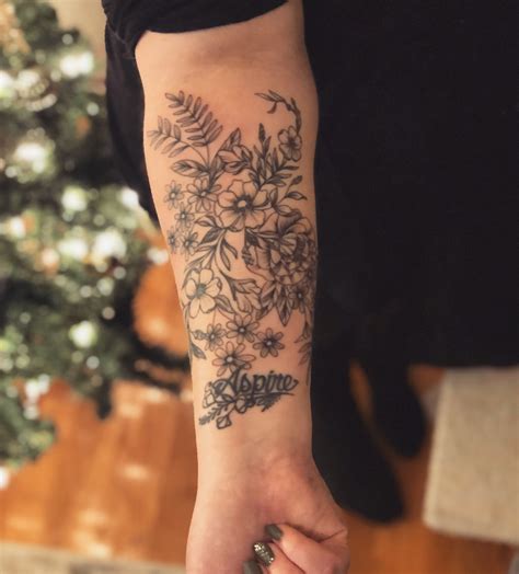 Black and white floral tattoo | White flower tattoos, Black and white ...